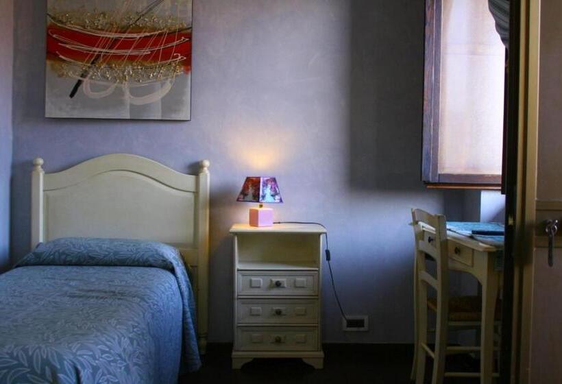 스탠다드 싱글 룸, Albergo Vecchio Pavone