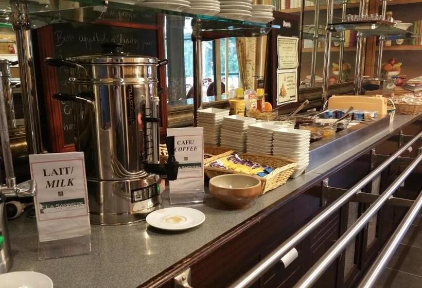 Студия Стандарт Двуспальная Кровать, Logis   Hotel Restaurant La Sapinière