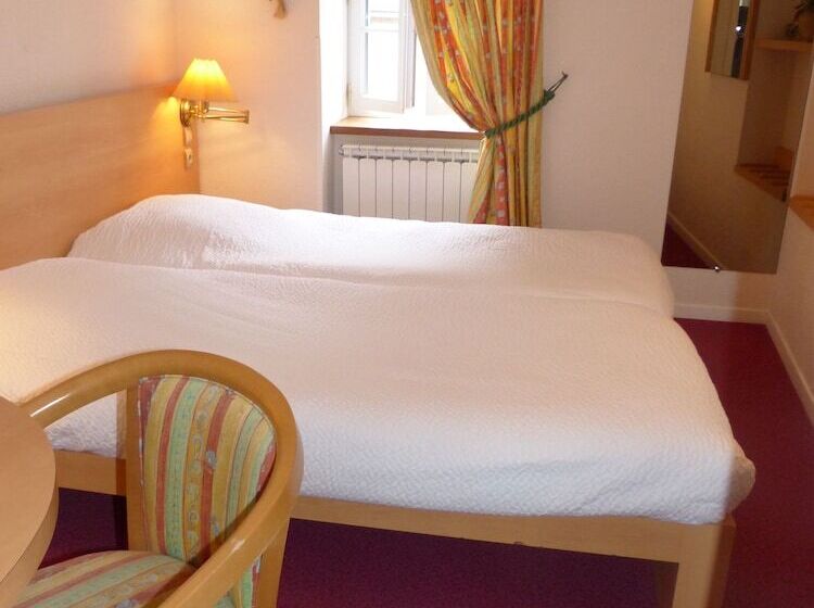 اتاق استاندارد, Logis Auberge De L Isard