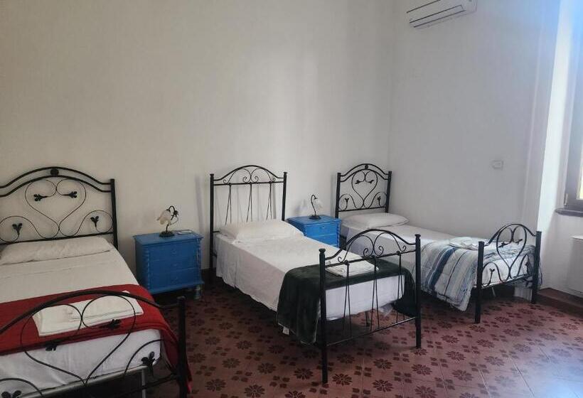 اتاق خانوادگی, Dimora Liberty