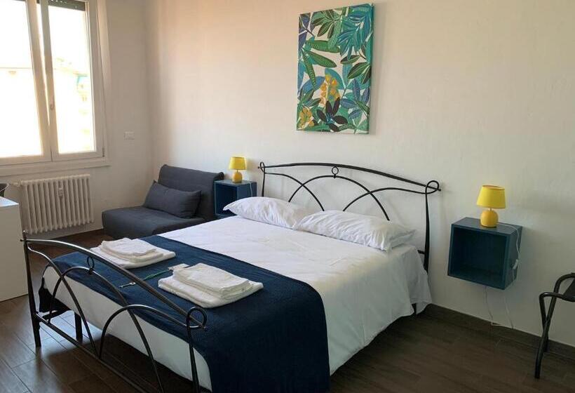 اتاق استاندارد, Mambo Suites