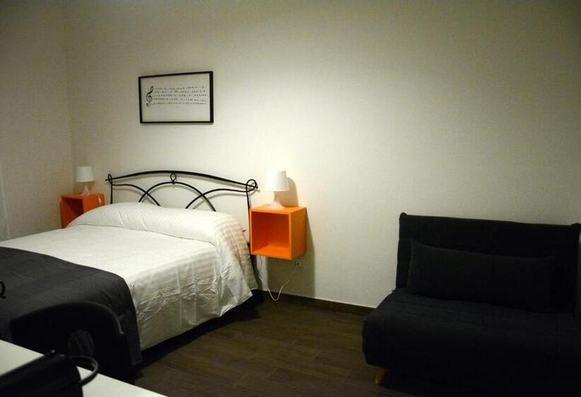 اتاق لوکس, Mambo Suites