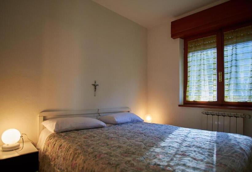 آپارتمان 1 خوابه با چشم‌انداز, B&b La Bredia