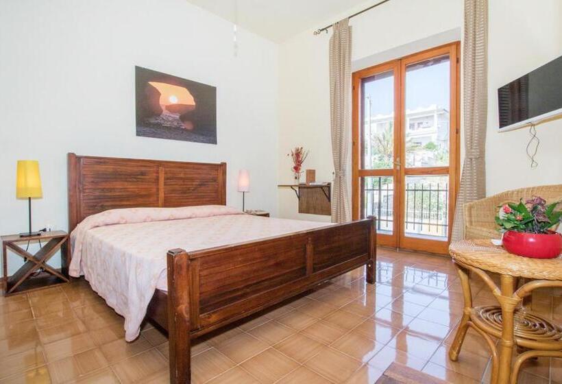 Quarto Estandar, Mare Lughente