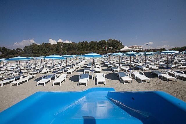 اتاق ساده سه‌ نفره, Bed And Breakfast Lagiocosa