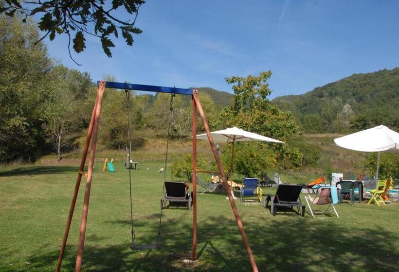 低层单卧公寓, La Capannella