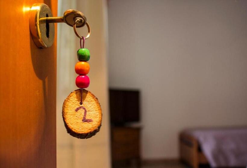 اتاق استاندارد سه نفره, Villa Lucia B&b