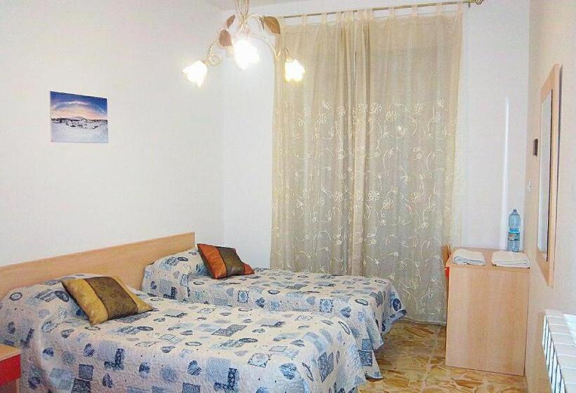 اتاق استاندارد سه نفره, B&b Casa Valentina A Linguaglossa