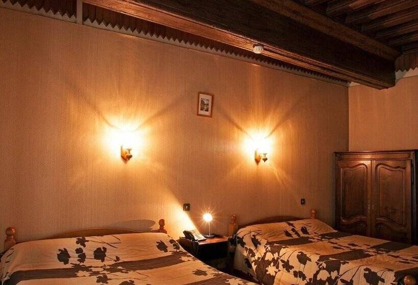 اتاق استاندارد چهار تخته, Chaumiere