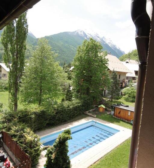 Номер Стандарт, Hôtel Les Vallois