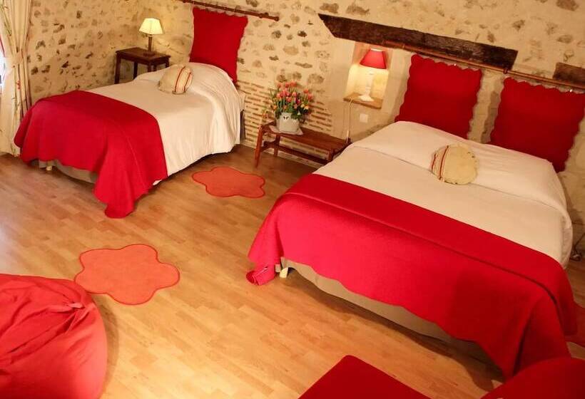اتاق استاندارد چهار تخته, Logis Auberge Le Colombien   Hôtel Et Restaurant