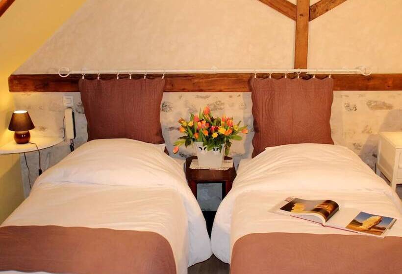 اتاق استاندارد, Logis Auberge Le Colombien   Hôtel Et Restaurant