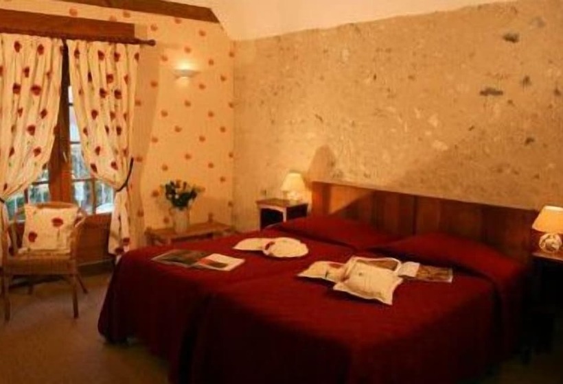 اتاق استاندارد چهار تخته, Logis Auberge Le Colombien   Hôtel Et Restaurant