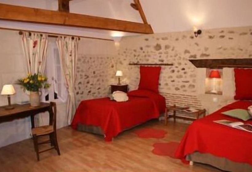 اتاق استاندارد چهار تخته, Logis Auberge Le Colombien   Hôtel Et Restaurant