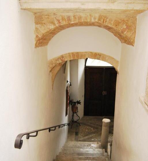اتاق لوکس با تخت بزرگ, B&b Palazzo De Matteis