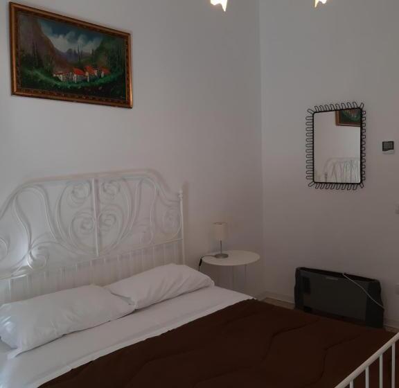 اتاق استاندارد, Villa Dietro La Luna