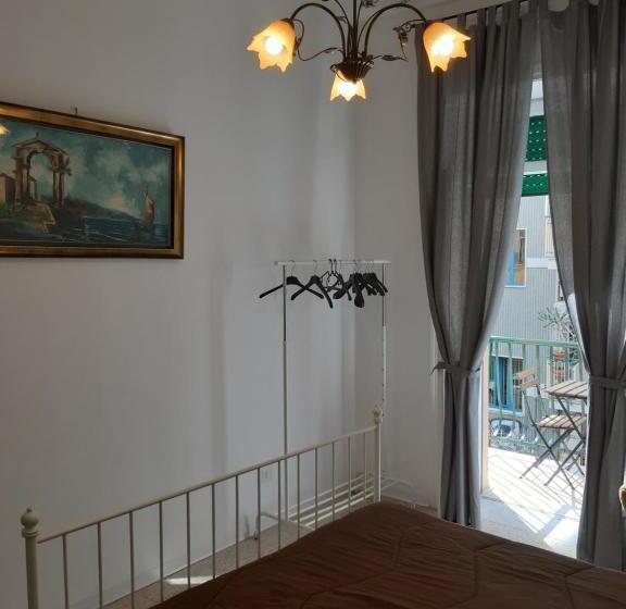 اتاق استاندارد, Villa Dietro La Luna