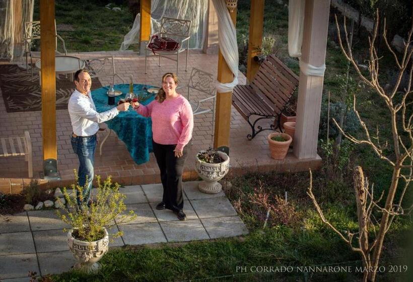 Одноместный Номер Вид на Сад, La Rocca Mia House B&b