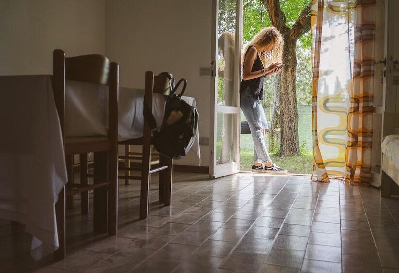 Кровать в Многоместном Номере с Общей Ванной, Tuscany Working Hostel