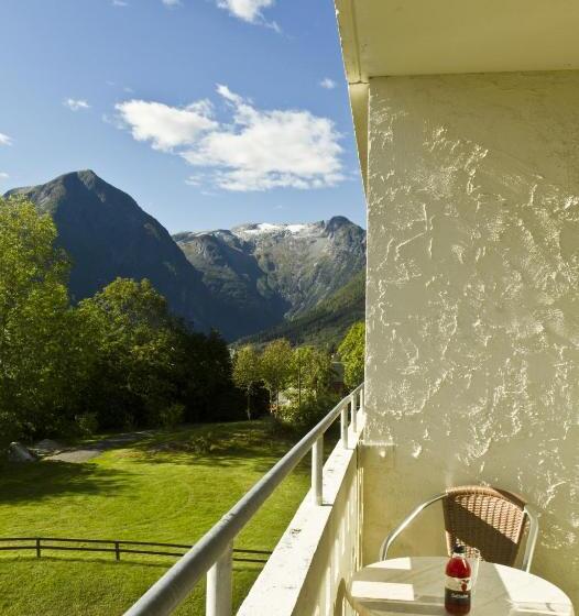 Quarto Estandar, Kviknes