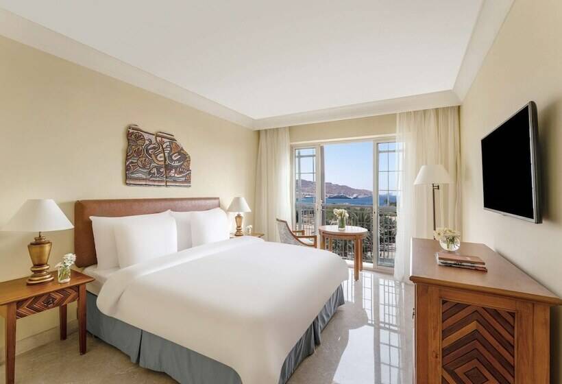 اتاق سوپریور با چشم‌انداز دریا, Movenpick Resort & Residences Aqaba