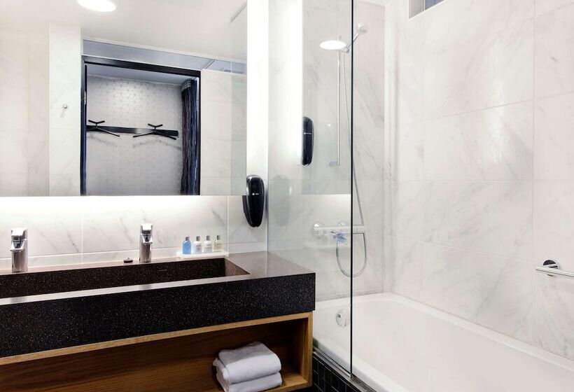 Полулюкс, Radisson Blu Hotel Espoo