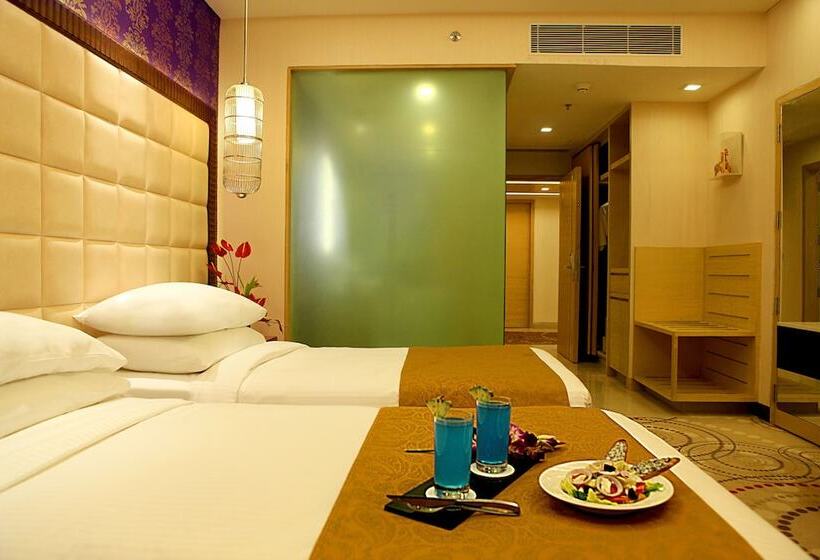 اتاق کلاب, The Metropolitan Hotel & Spa New Delhi