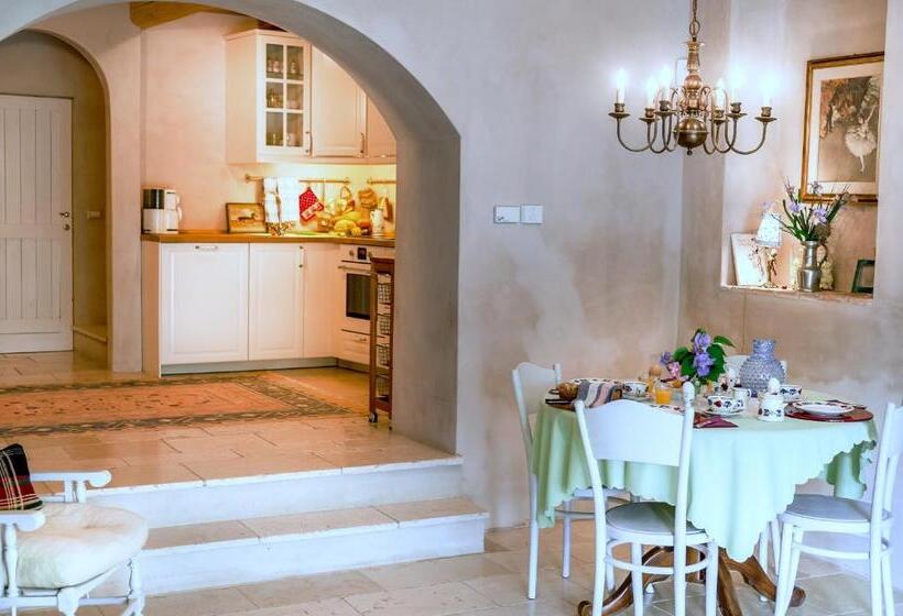Номер Стандарт, Bioagriturismo Podere Montisi