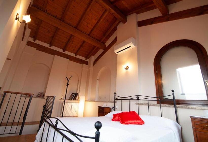Апартаменты 2 Спальни, La Finestra Sul Castello