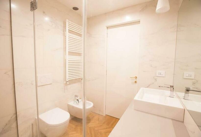 اتاق لوکس, B&b La Foresteria