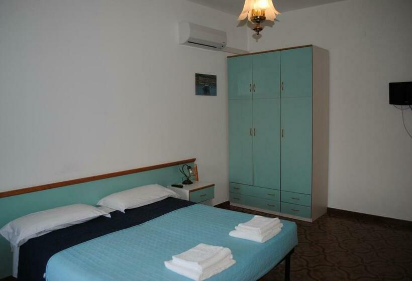 اتاق استاندارد با بالکن, B&b La Scogliera