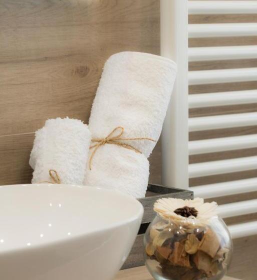 اتاق استاندارد با تخت بزرگ, Cherie B&b  Salerno