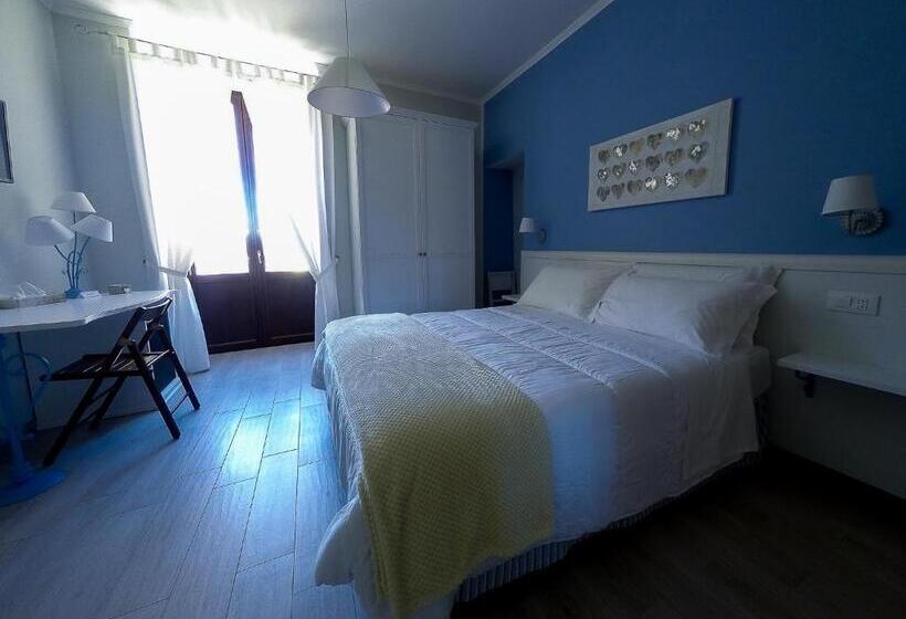 اتاق استاندارد سه نفره, Reginelena B&b
