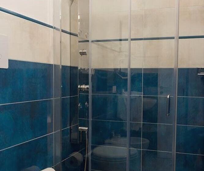 اتاق استاندارد سه نفره, Reginelena B&b