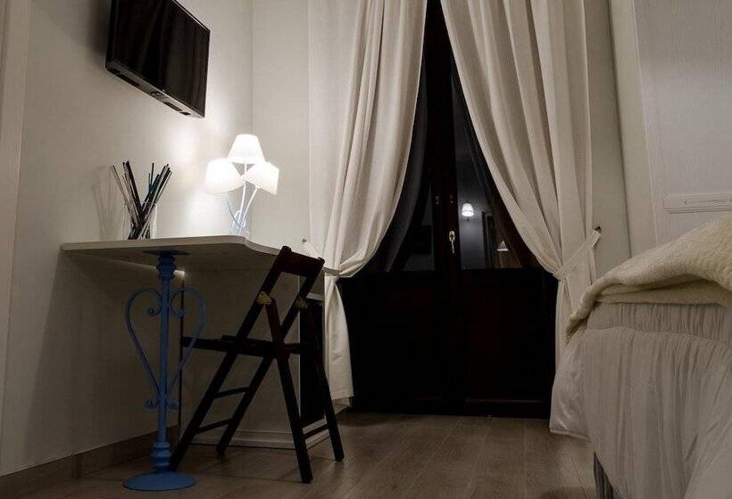اتاق استاندارد سه نفره, Reginelena B&b