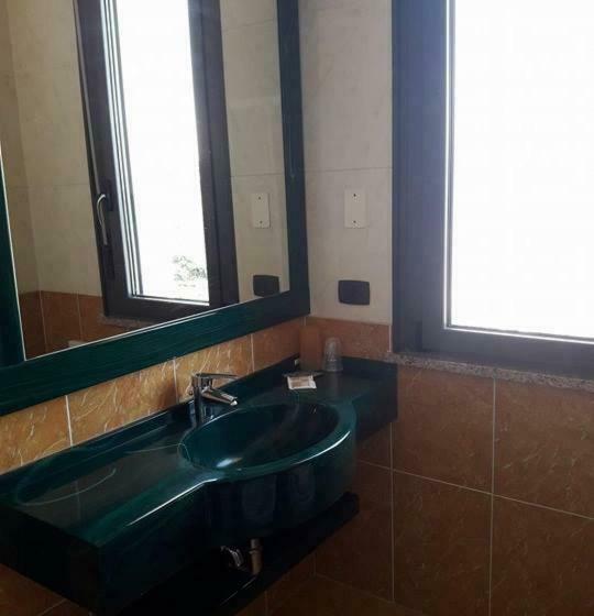 اتاق استاندارد با بالکن و چشم‌انداز دریا, Beaurivage