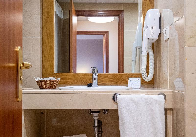 Apartamento 2 Dormitórios, Ilunion Miramar