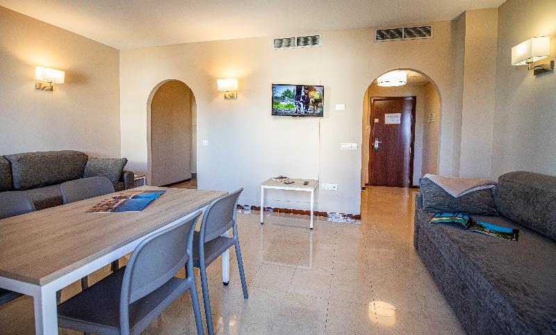 Apartamento 2 Dormitórios, Ilunion Miramar