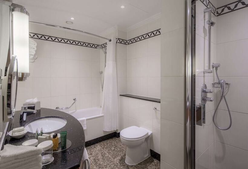 Семейный Номер, Hilton London Paddington