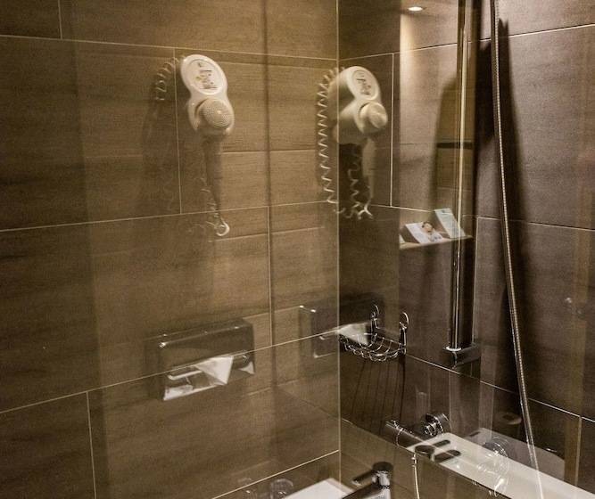 Номер Стандарт, Holiday Inn Budapest Budaörs, An Ihg