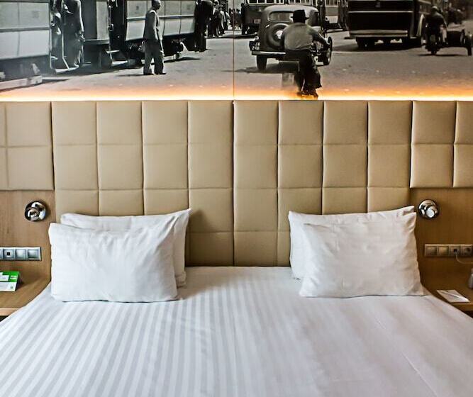Люкс, Holiday Inn Budapest Budaörs, An Ihg