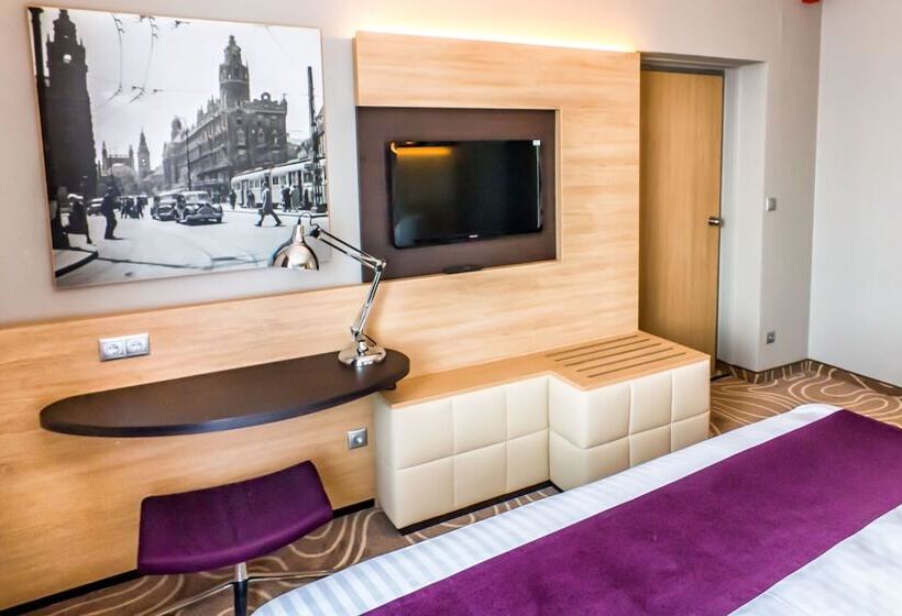 Люкс, Holiday Inn Budapest Budaörs, An Ihg