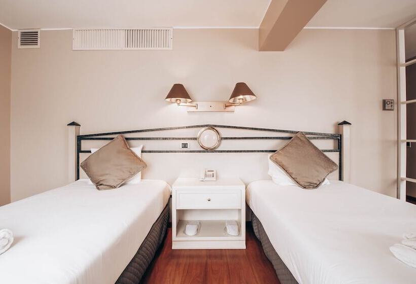 سوییت جونیور, Suites Del Bosque