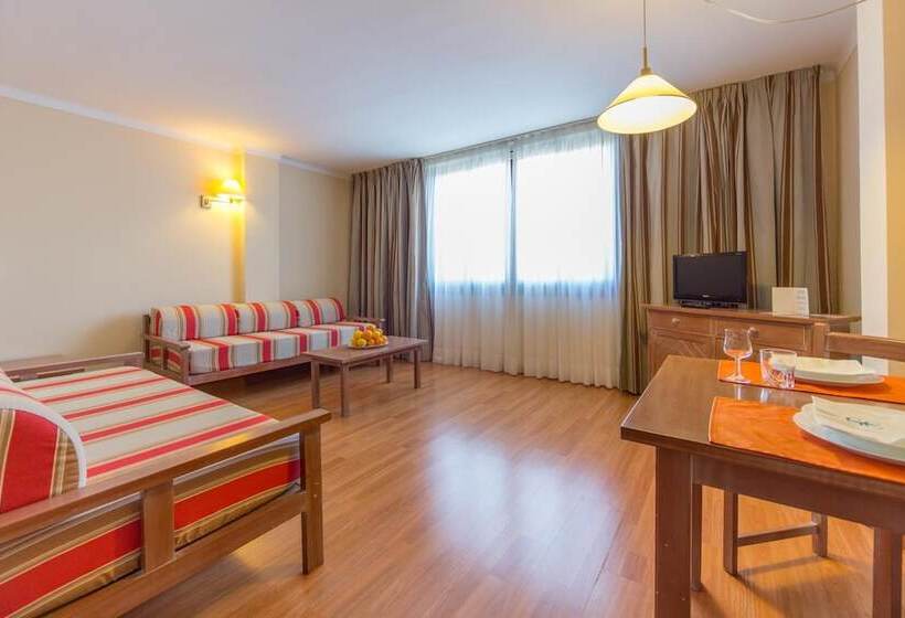 스탠다드 스튜디오, Apartamentos Carlos V