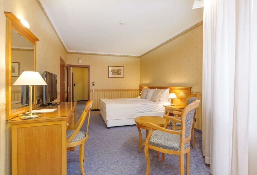 Номер Deluxe, Downtown   Top Location In The Heart Of Sofia City