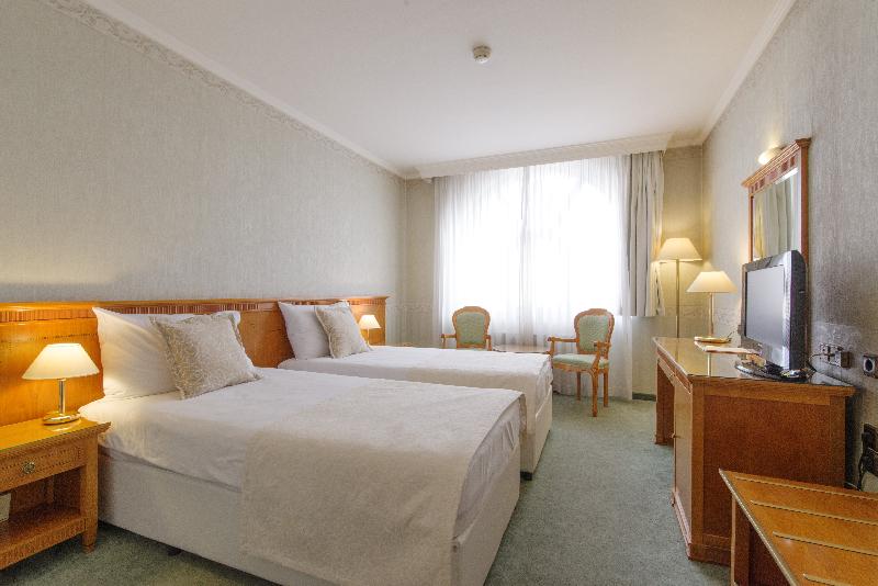 Номер Стандарт, Downtown   Top Location In The Heart Of Sofia City