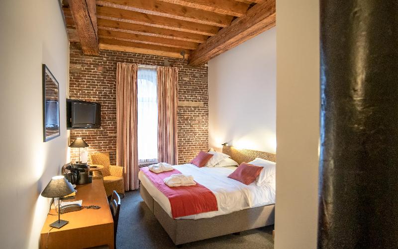 Номер Deluxe, Ghent River