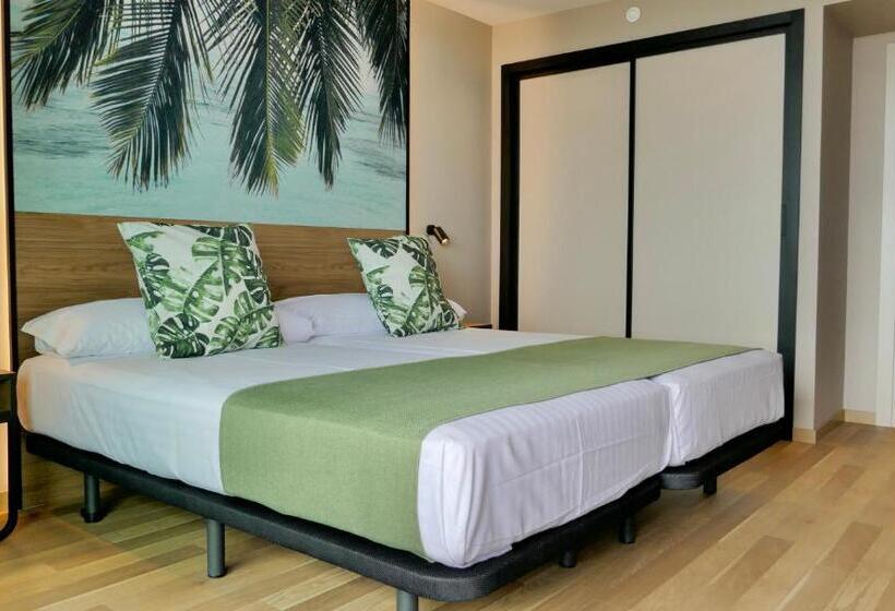Quarto Deluxe, Primavera Park 4* Sup