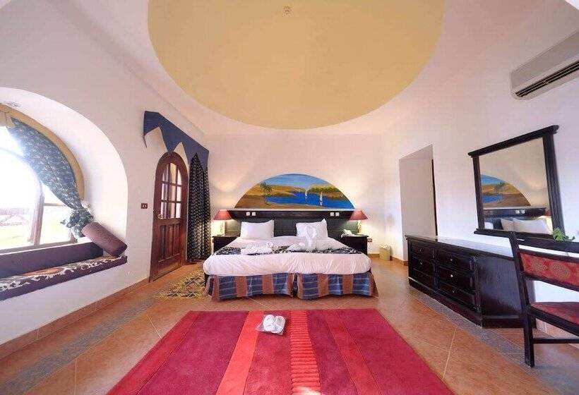 سوییت اجرایی, Seti Abu Simbel Lake Resort