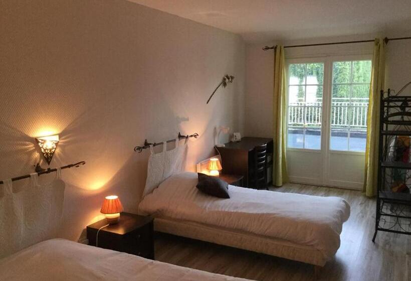 اتاق خانوادگی, The Originals City, Hôtel Le Cheval Rouge, Tours Ouest